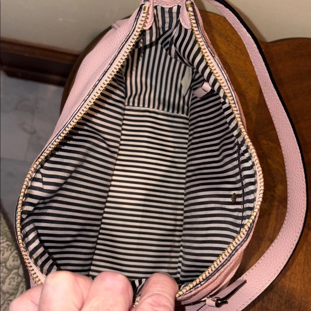 Kate Spade  hobo bag, shoulder bag, pebbled leather  pink   excellent condition